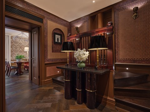 RFH Brown's Hotel - Clara Dow Suite