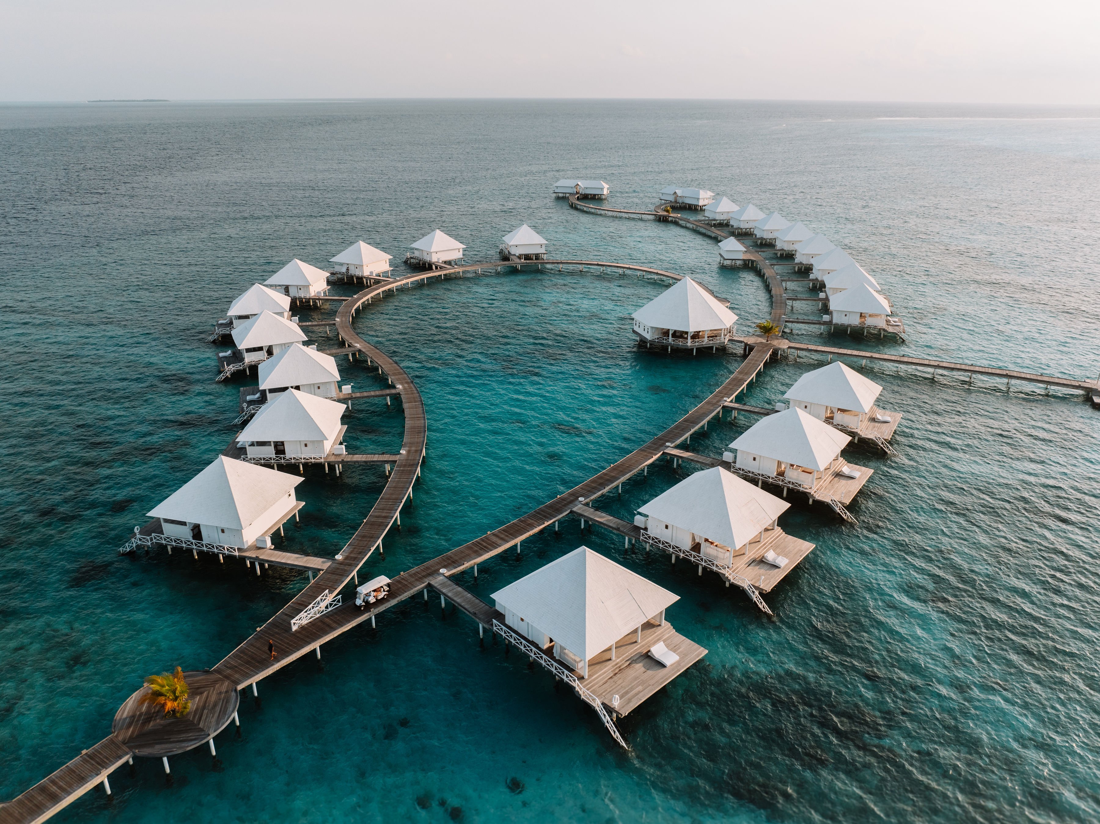 Diamonds Thudufushi Beach