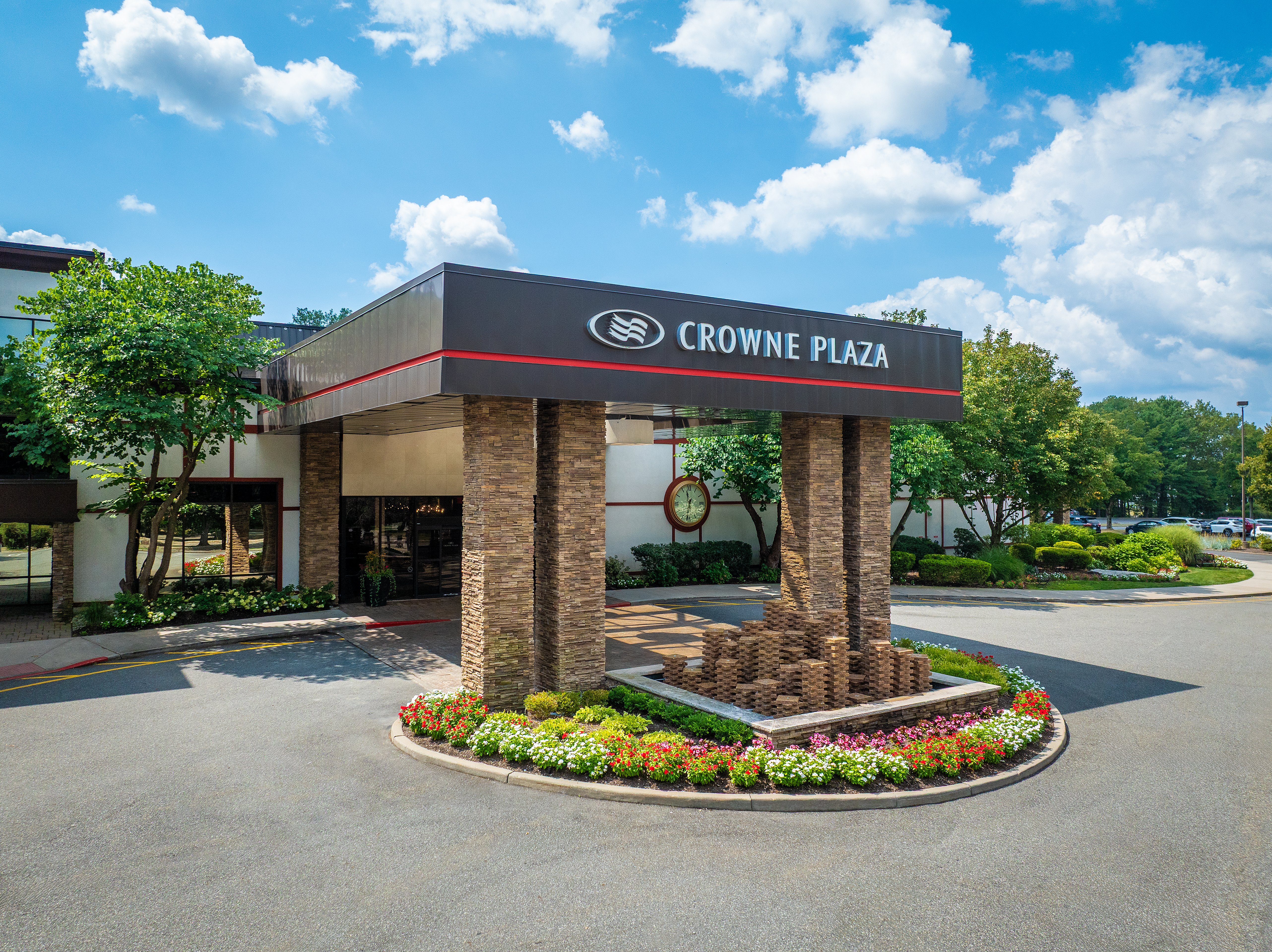 Crowne Plaza Hotel Suffern