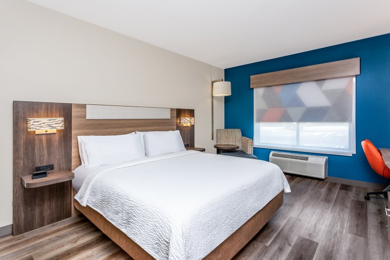 HOLIDAY INN EXP STES BLNT ISLD