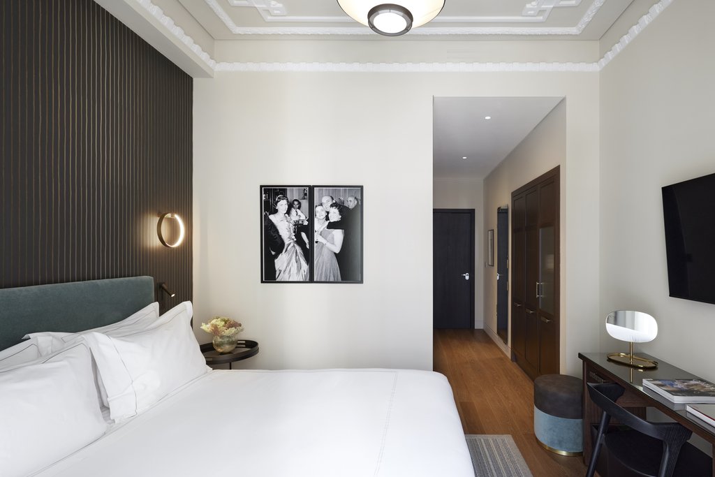 Guest photo