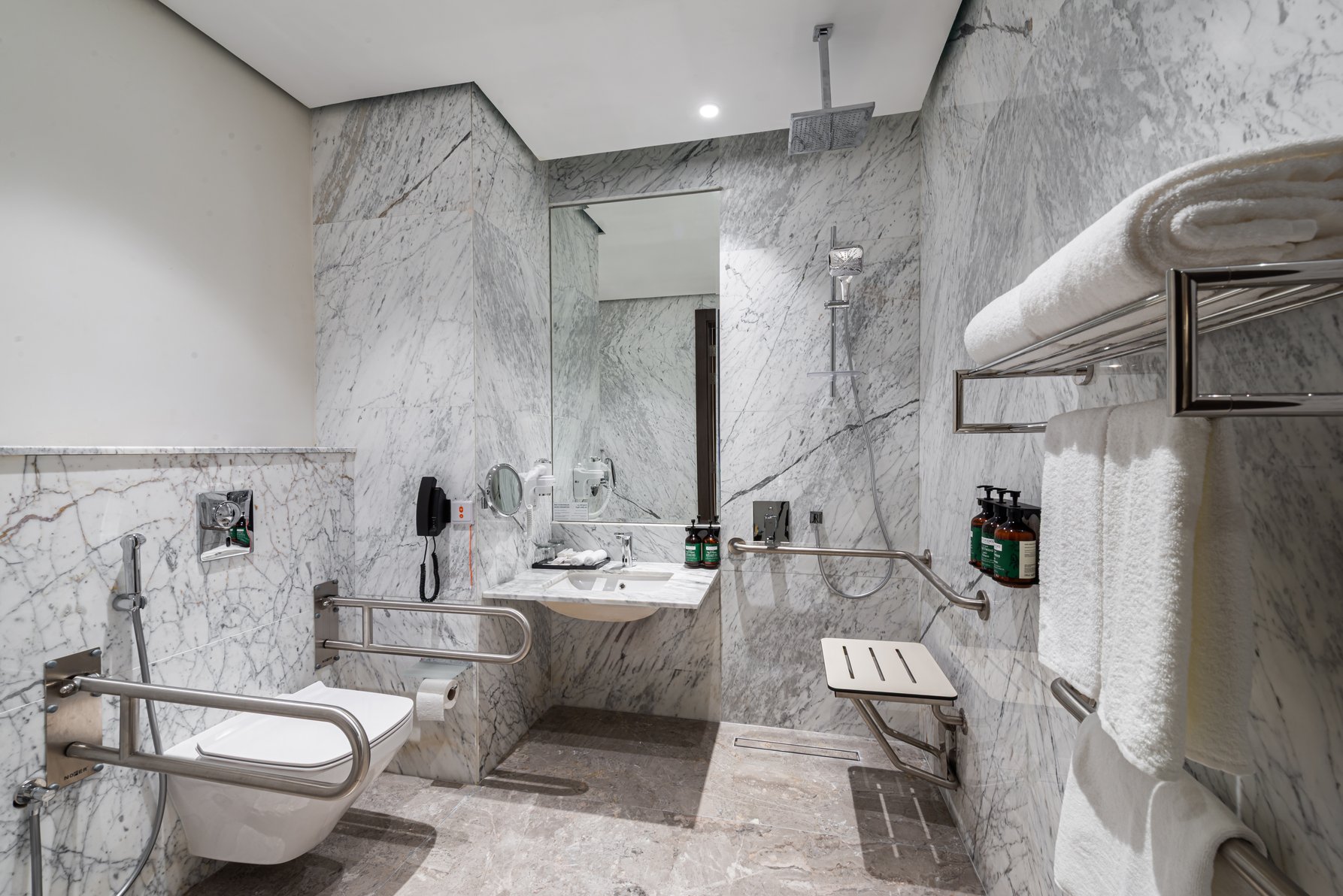 Crowne Plaza AL JUBAIL by IHG Room Type - 1 King Standard Accessible