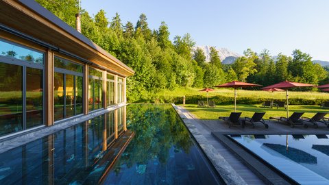 Sunset Pool Badehaus