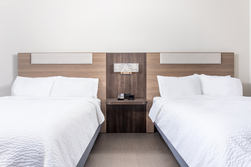 Holiday Inn Express and Suites Lancaster