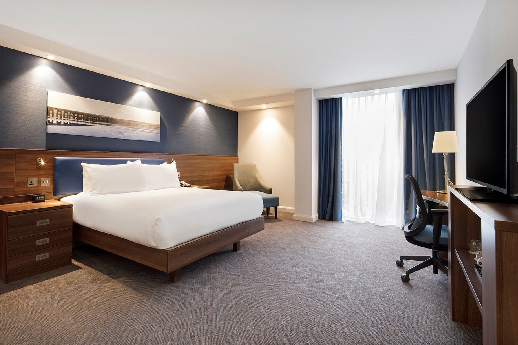 Hampton by Hilton Dundee Room Type - QUEEN ROOM NON SMOKING