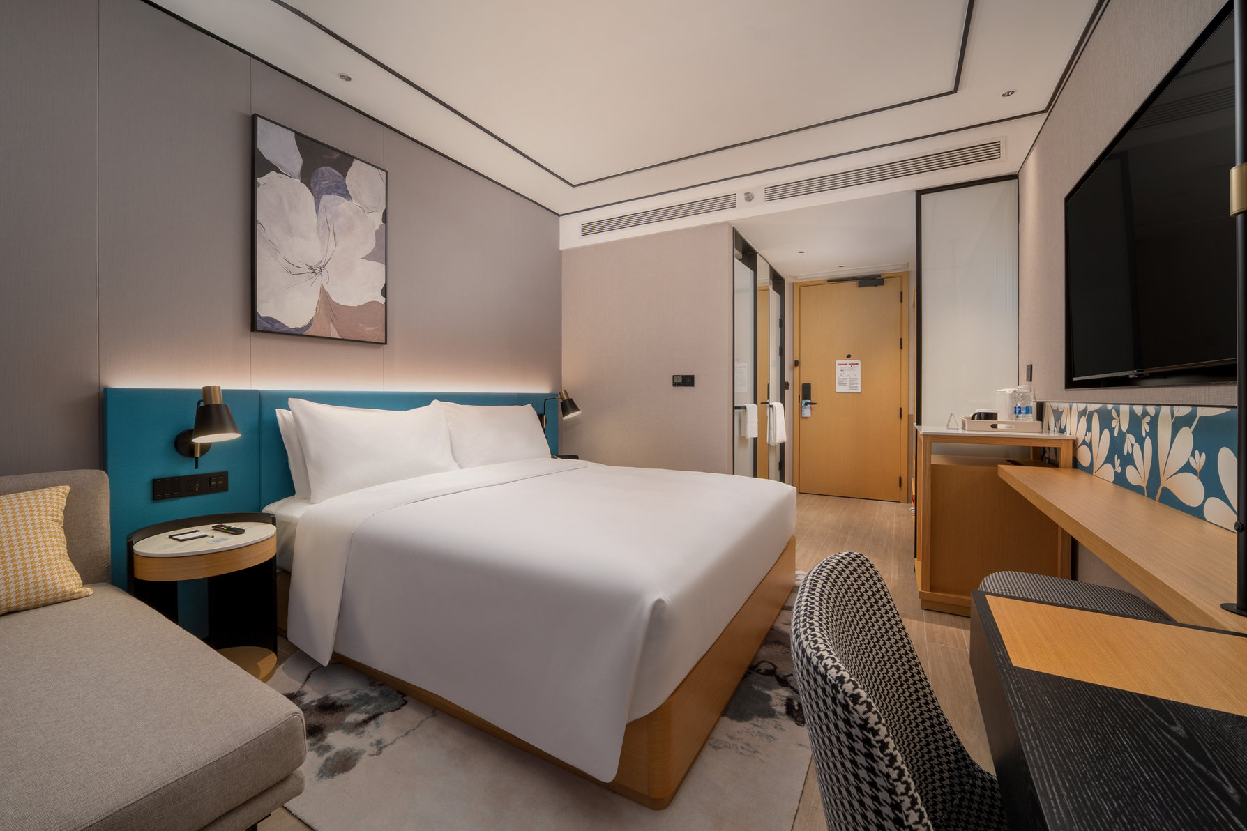 Hilton Garden Inn Shanghai Caoyang Room Type - KING GUEST ROOM HIGH FLOOR