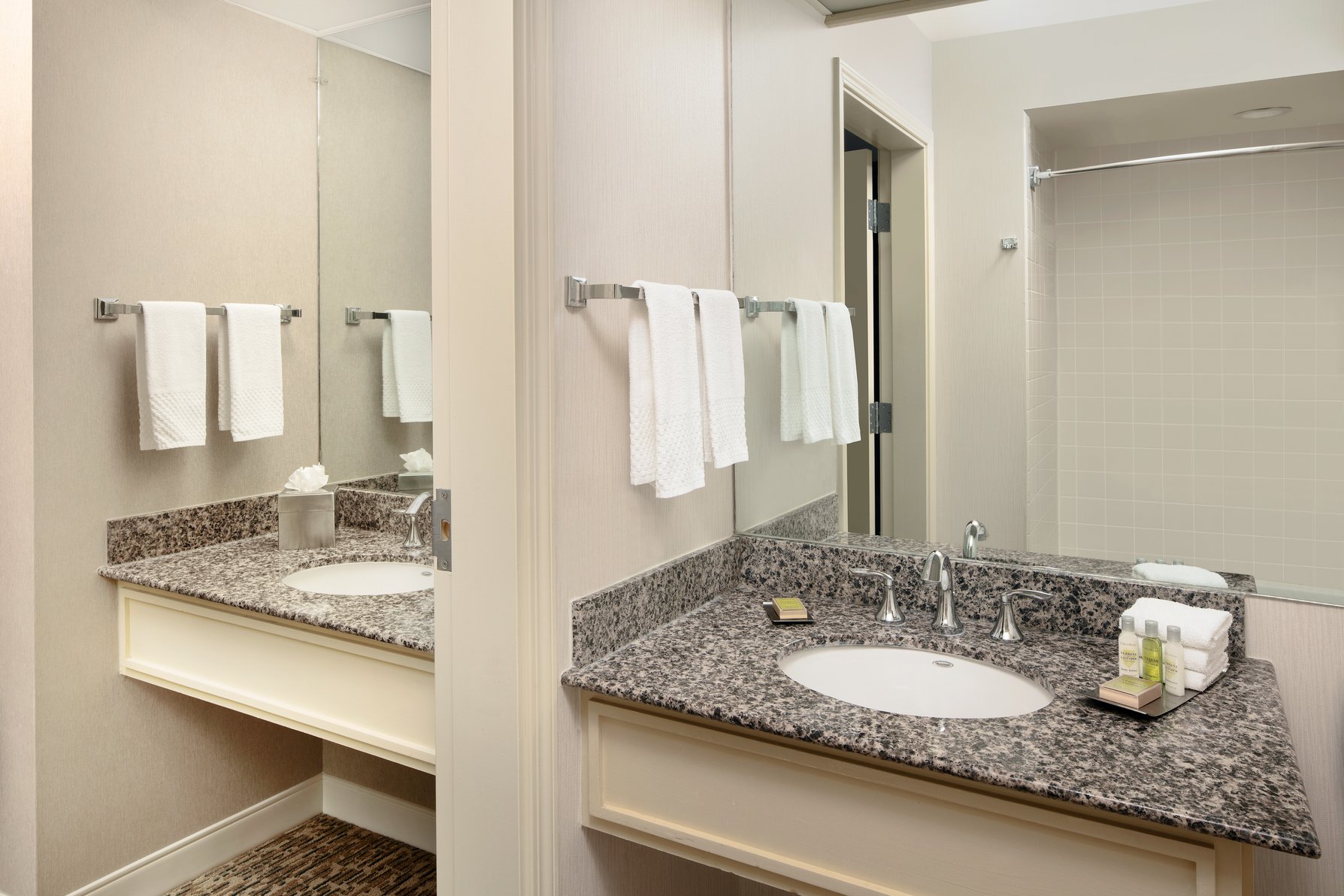 DoubleTree by Hilton Sonoma - Wine Country Room Type - 2 QUEEN BEDS