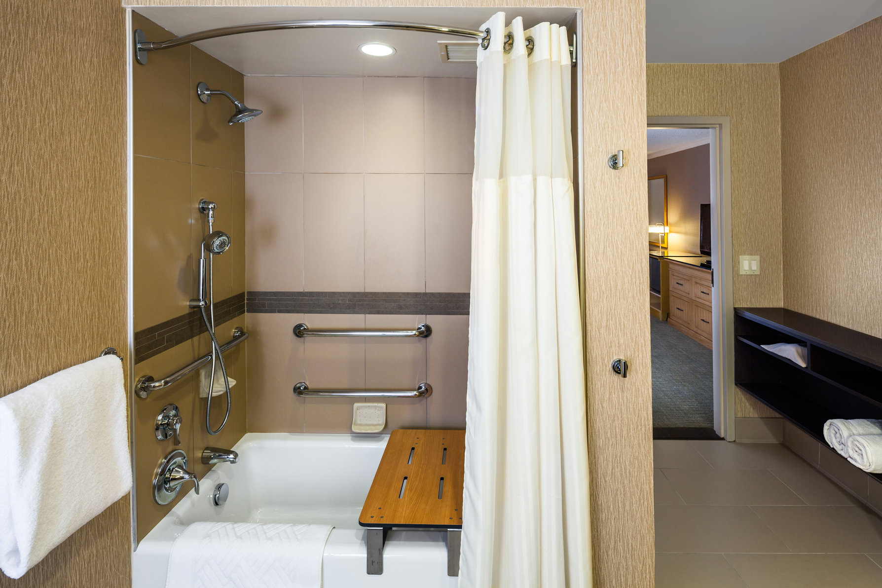 DoubleTree by Hilton Sonoma - Wine Country Room Type - 1 KG ACC BATHTUB