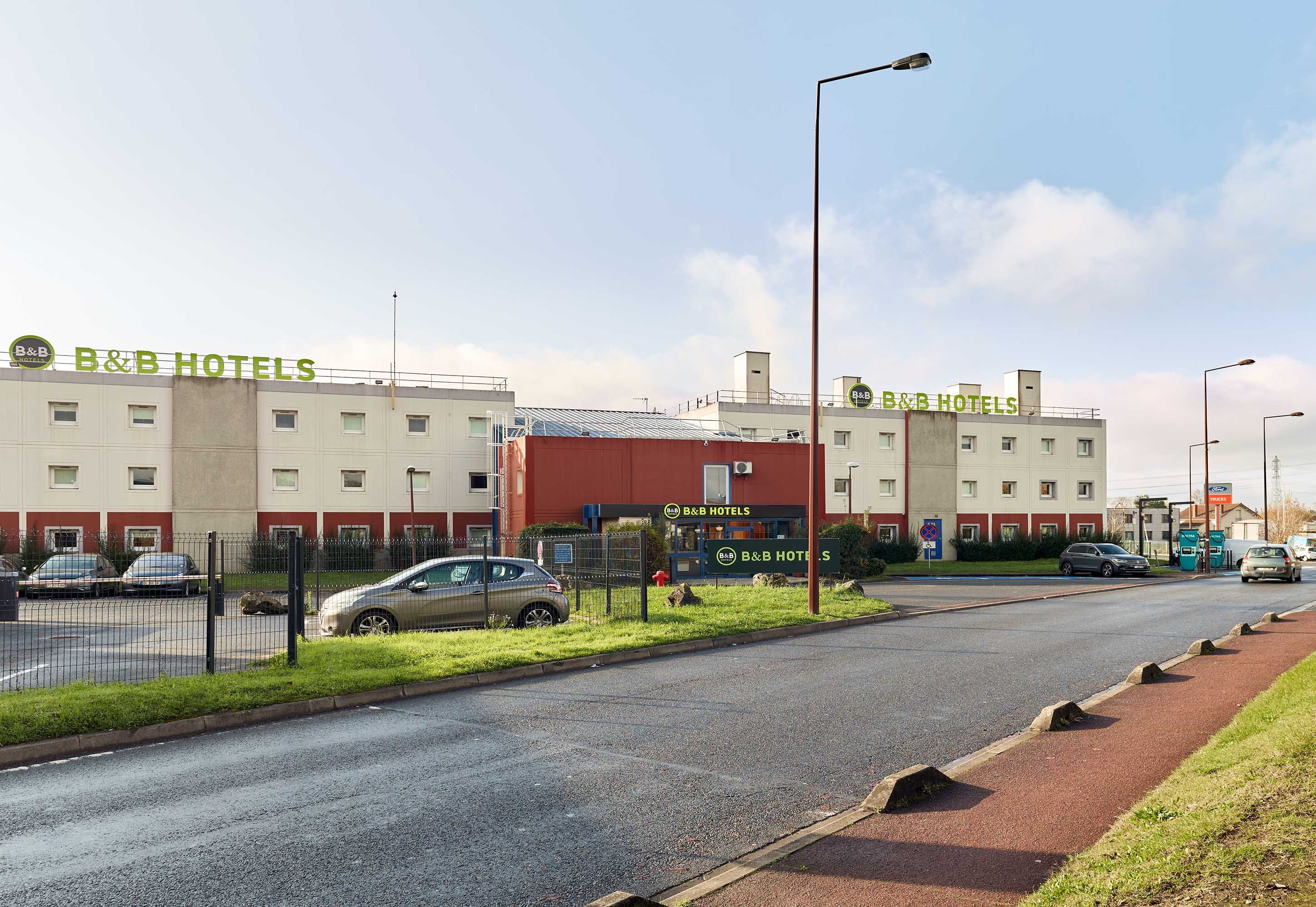 B&B Hotel Cergy Pierrelaye