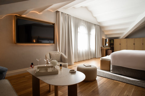 METT Barcelona Hotel Junior Suite Wide Shot