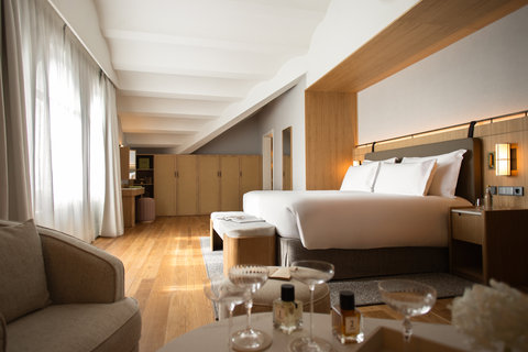 METT Barcelona Hotel Junior Suite Wide Shot