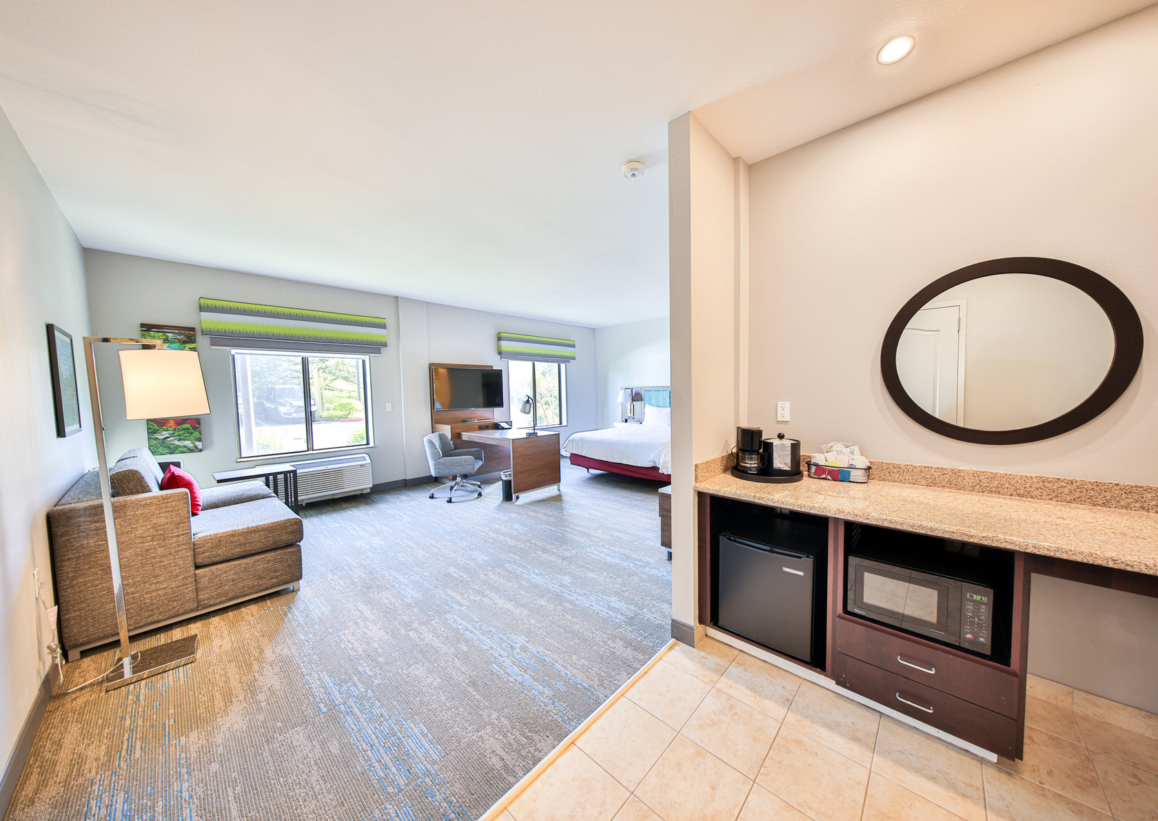 Hampton Inn & Suites by Hilton  Room Type - 1KN MOB HEA ACC RIS STU NS