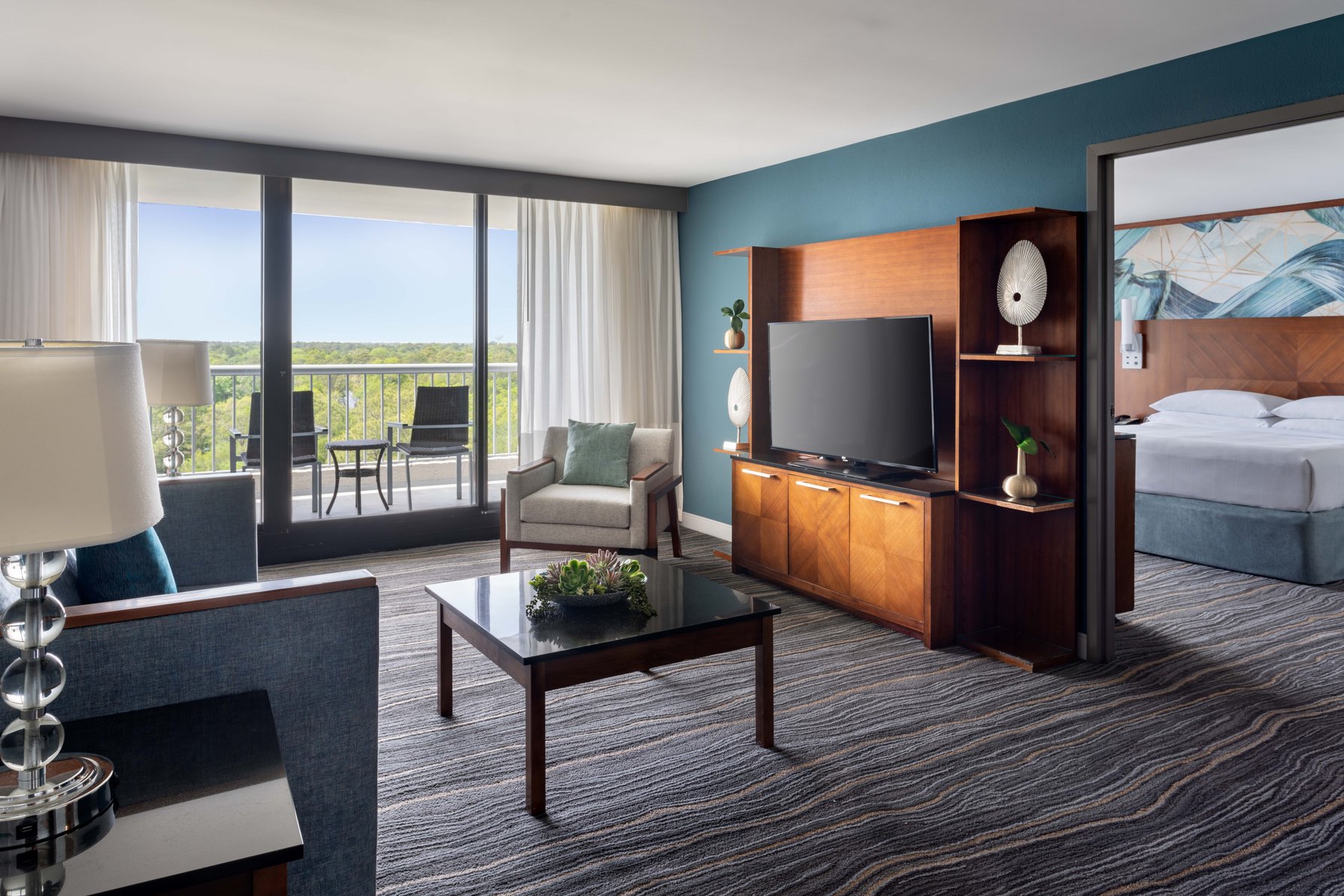 Hilton Beachfront Resort & Spa Hilton Head Island Room Type - 1 KING JR SUITE RESORTVIEW