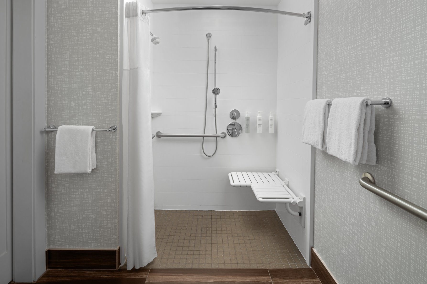 Hampton Inn & Suites by Hilton Orem Room Type - 1 KNG ACC ROLLIN SHWR NS