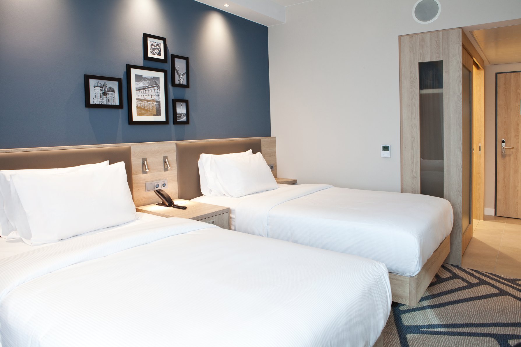 Hampton by Hilton Munich City Center East Room Type - TWIN FAMILY ROOM