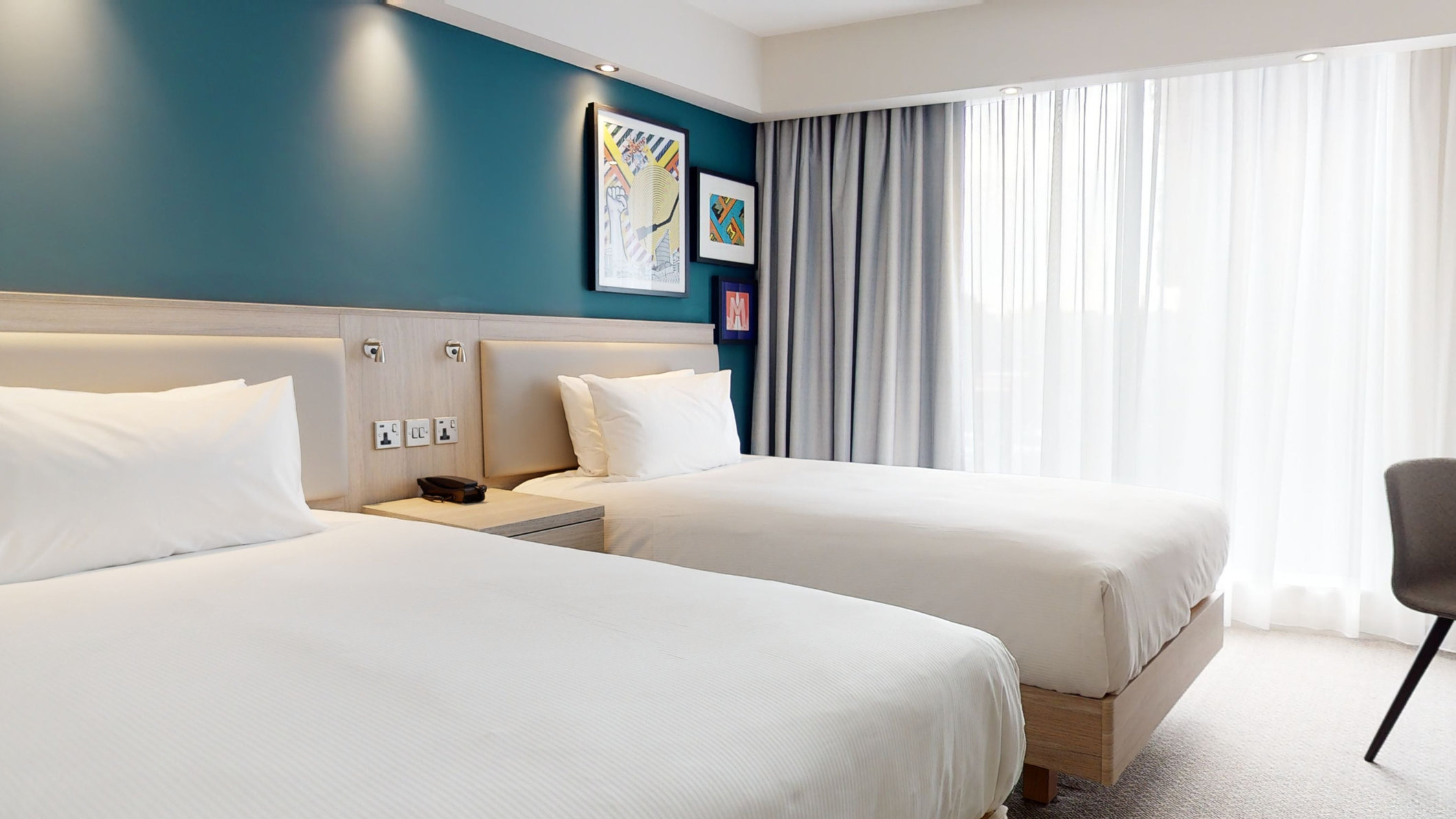 Hampton by Hilton Manchester Northern Quarter Room Type - QUEEN W EXTRA SINGLE BED