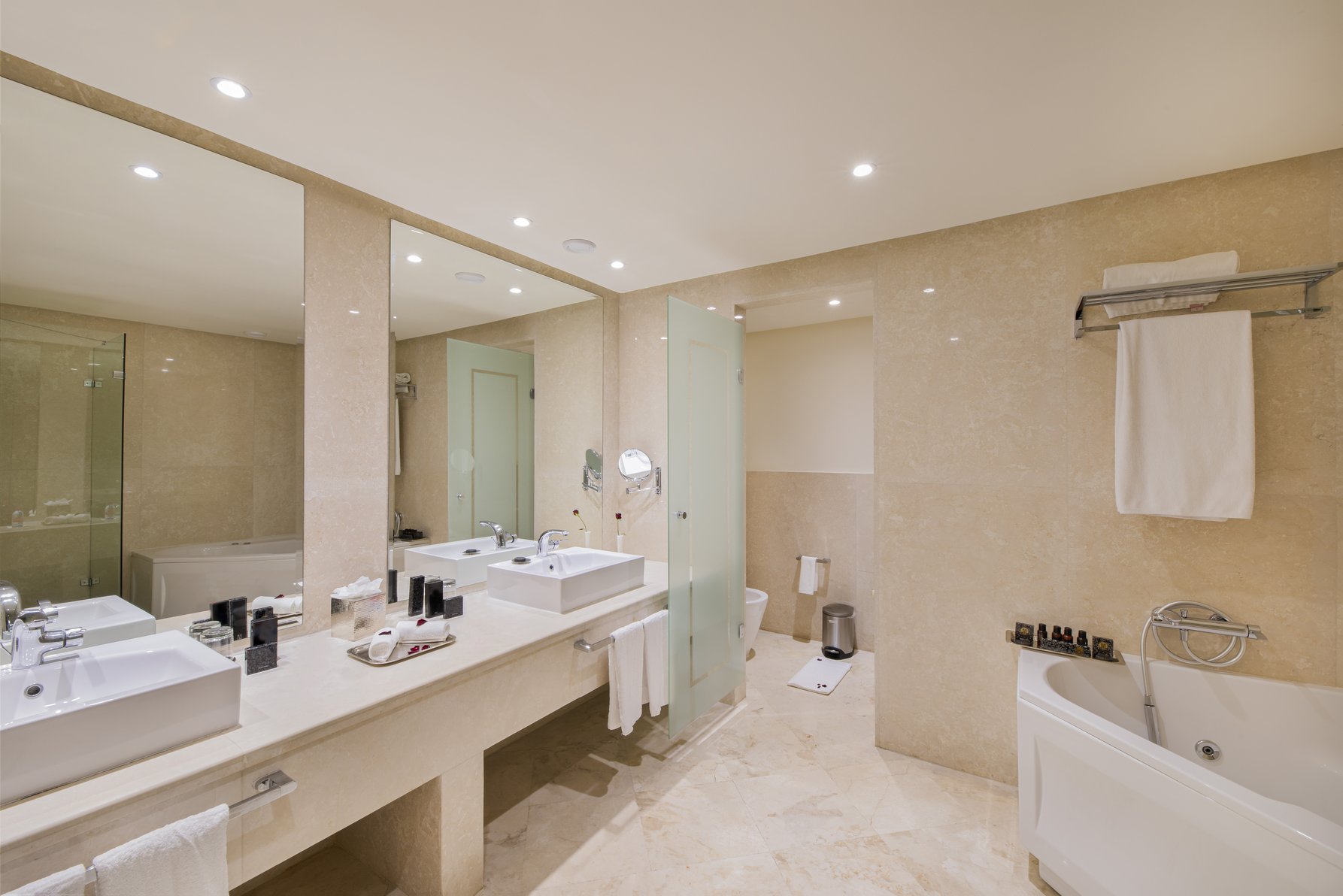 DoubleTree by Hilton Casablanca City Centre Room Type - PRESIDENTIAL SUITE