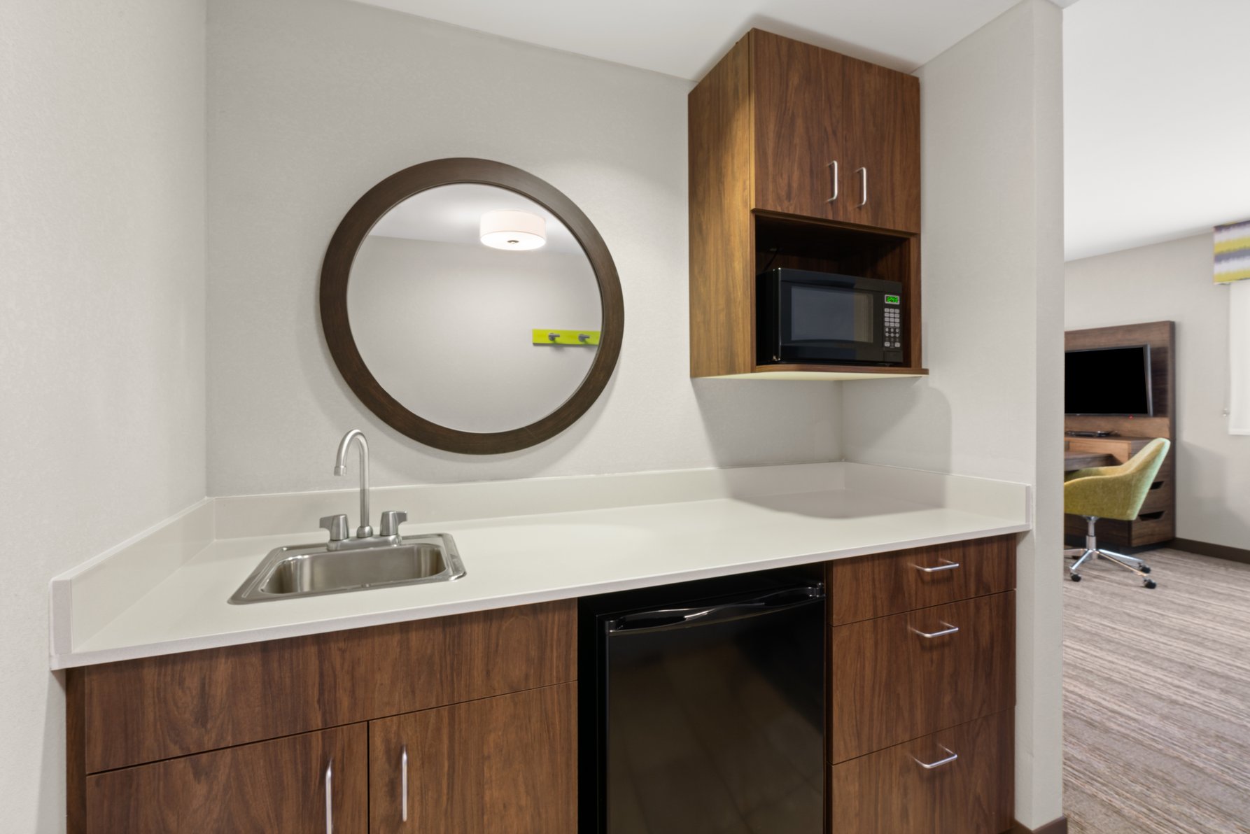 Hampton Inn & Suites Burlington Room Type - 1KG STUDIO SHWR TUB NOSMOK