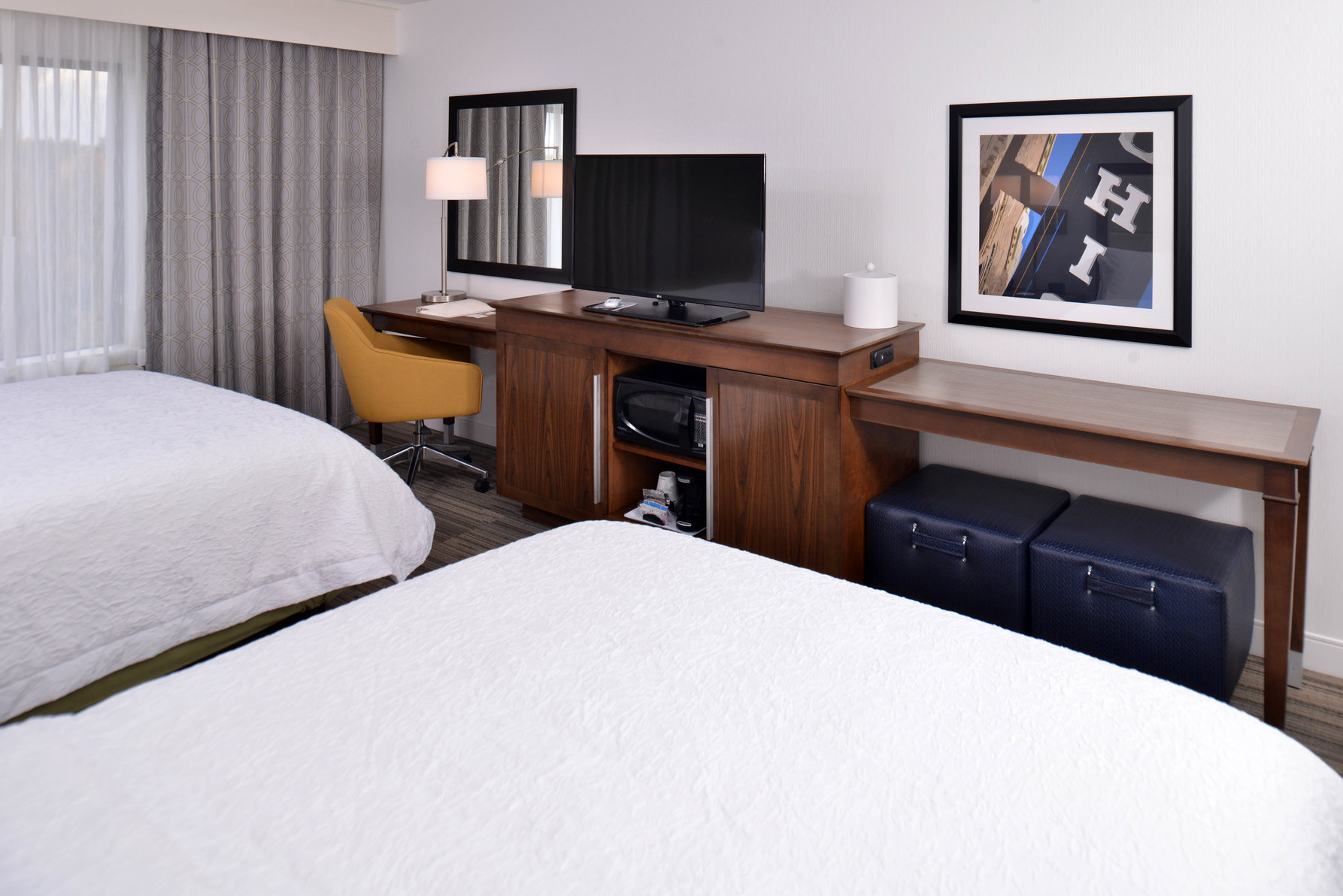 Hampton Inn & Suites by Hilton Ann Arbor West Room Type - 2QN MOB HEARING ACC TUB NS