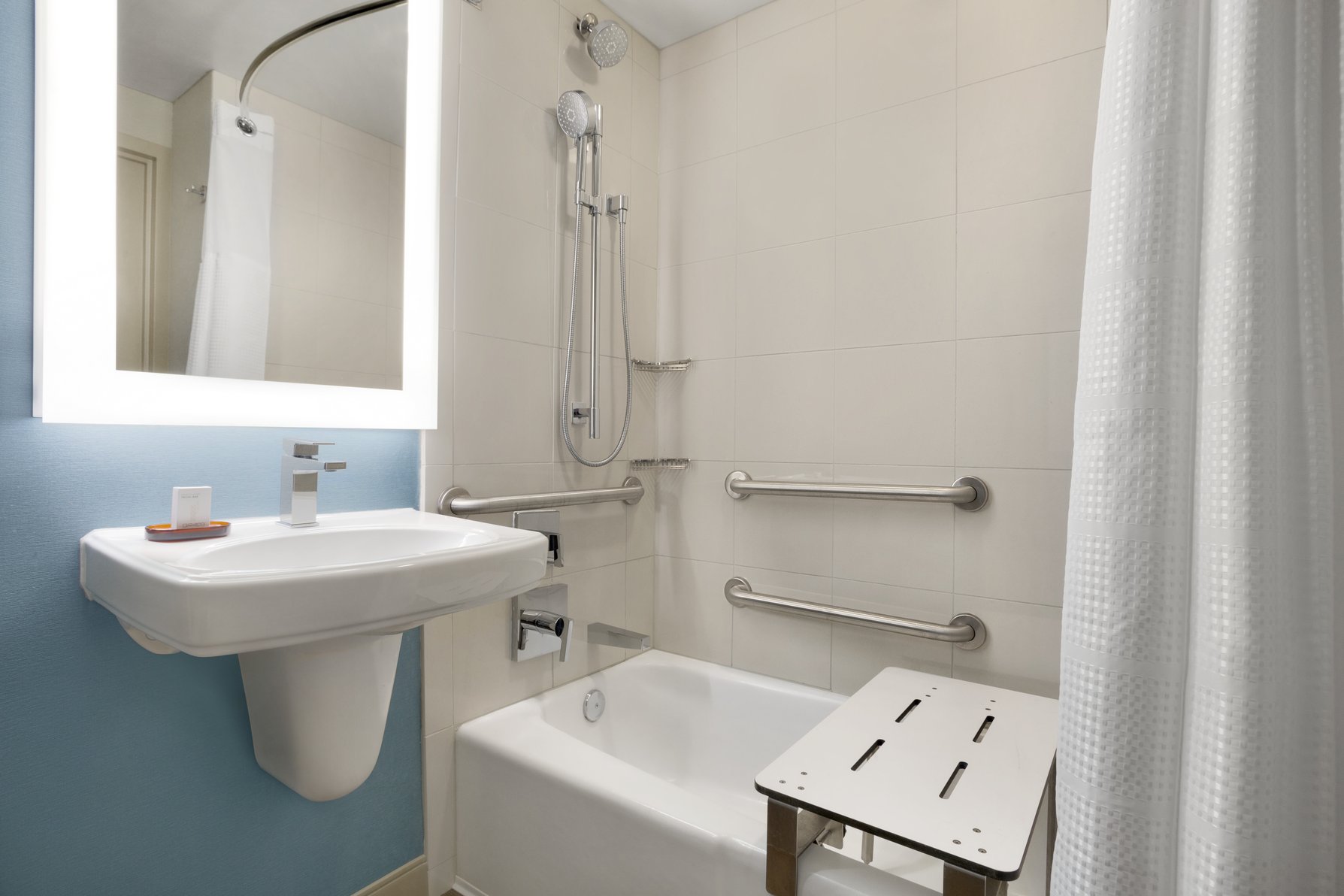 Embassy Suites by Hilton San Antonio Airport Room Type - 1KG MOB HEA ACC TUB STE NS