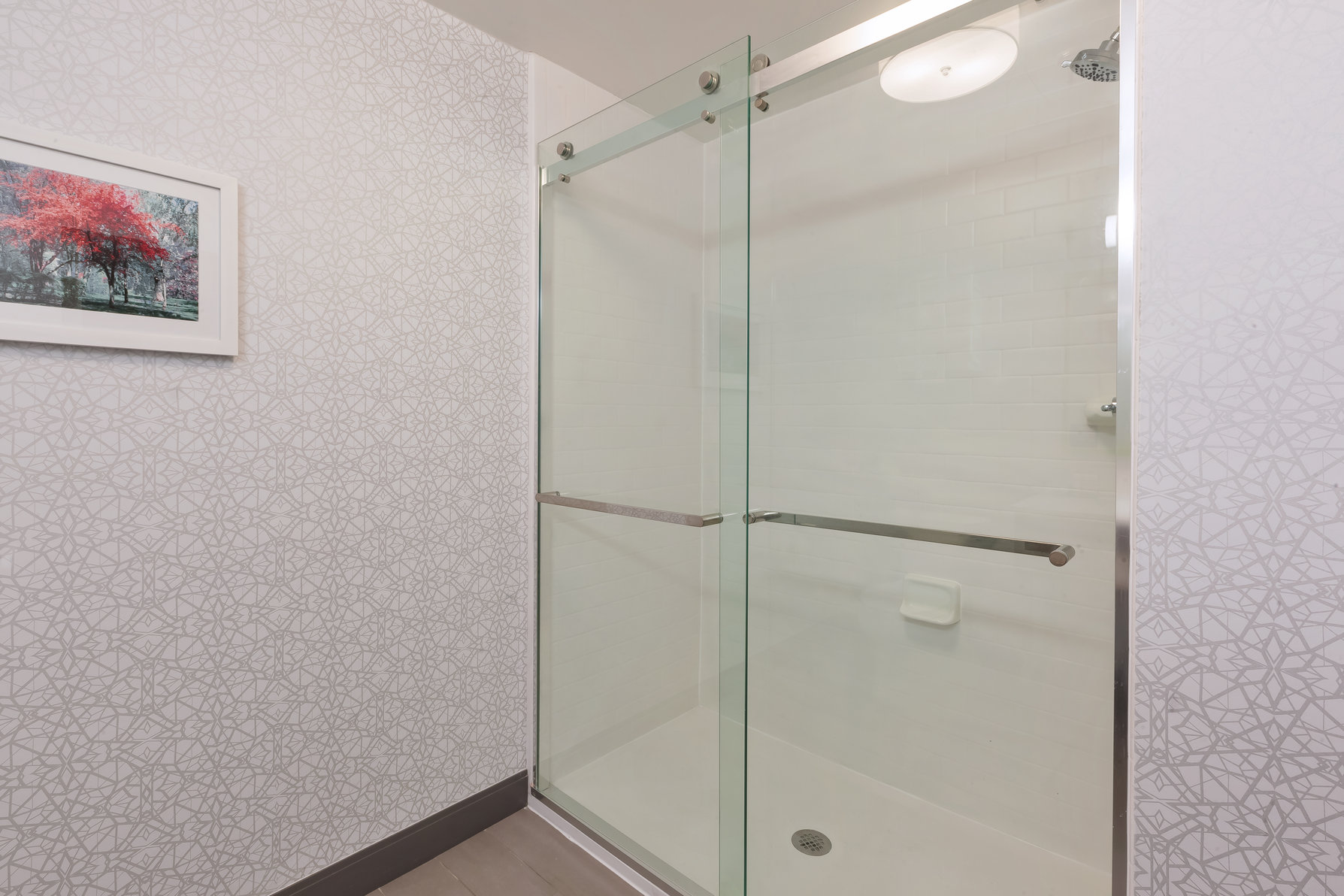 Hampton Inn by Hilton Traverse City Room Type - 1 KING SHW ONLY NS