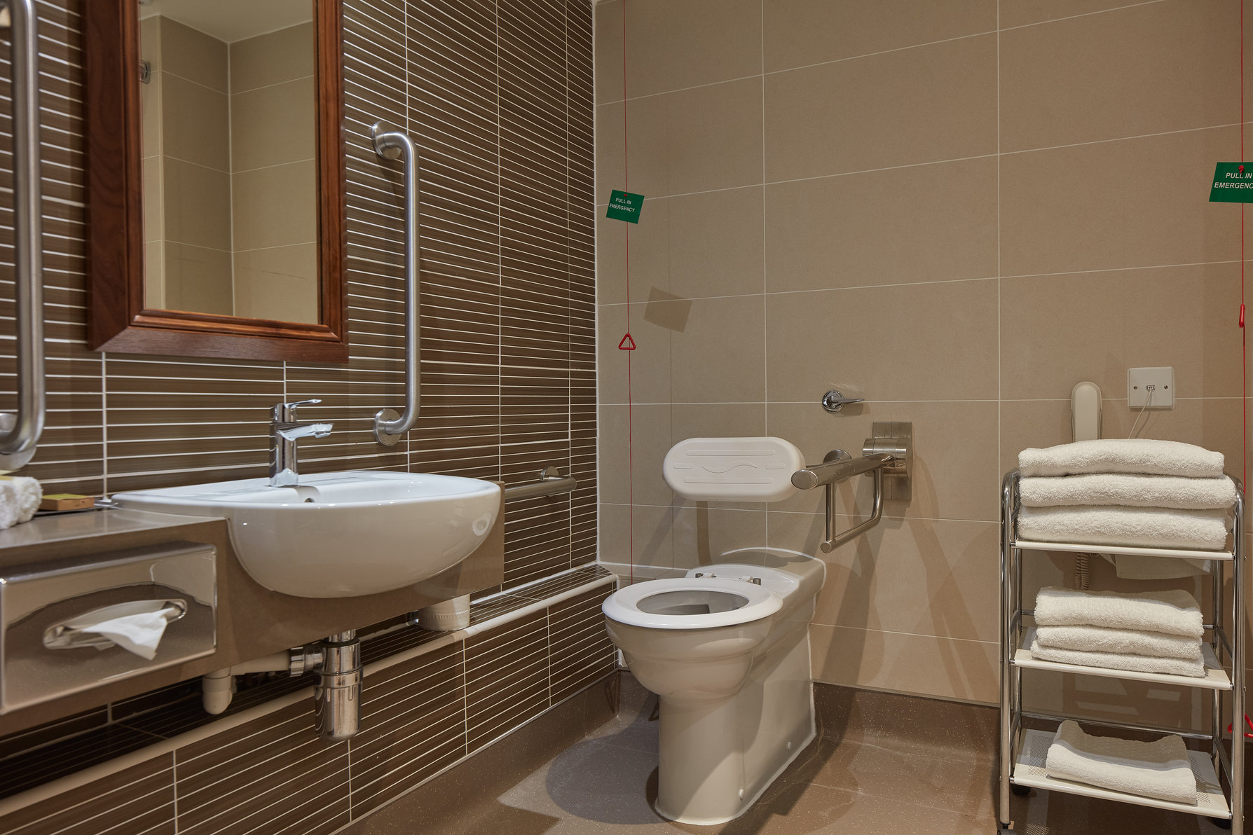 Hilton Cambridge City Centre Room Type - KING ACCESSIBLE GUEST ROOM