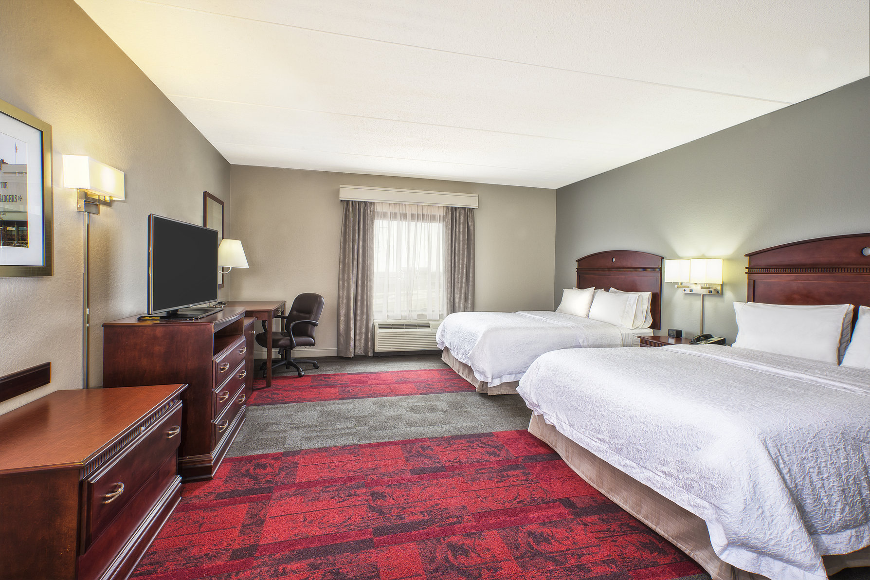 Hampton Inn & Suites Madison - West Room Type - 2QNS MOB HEA ACC RI SHR NS