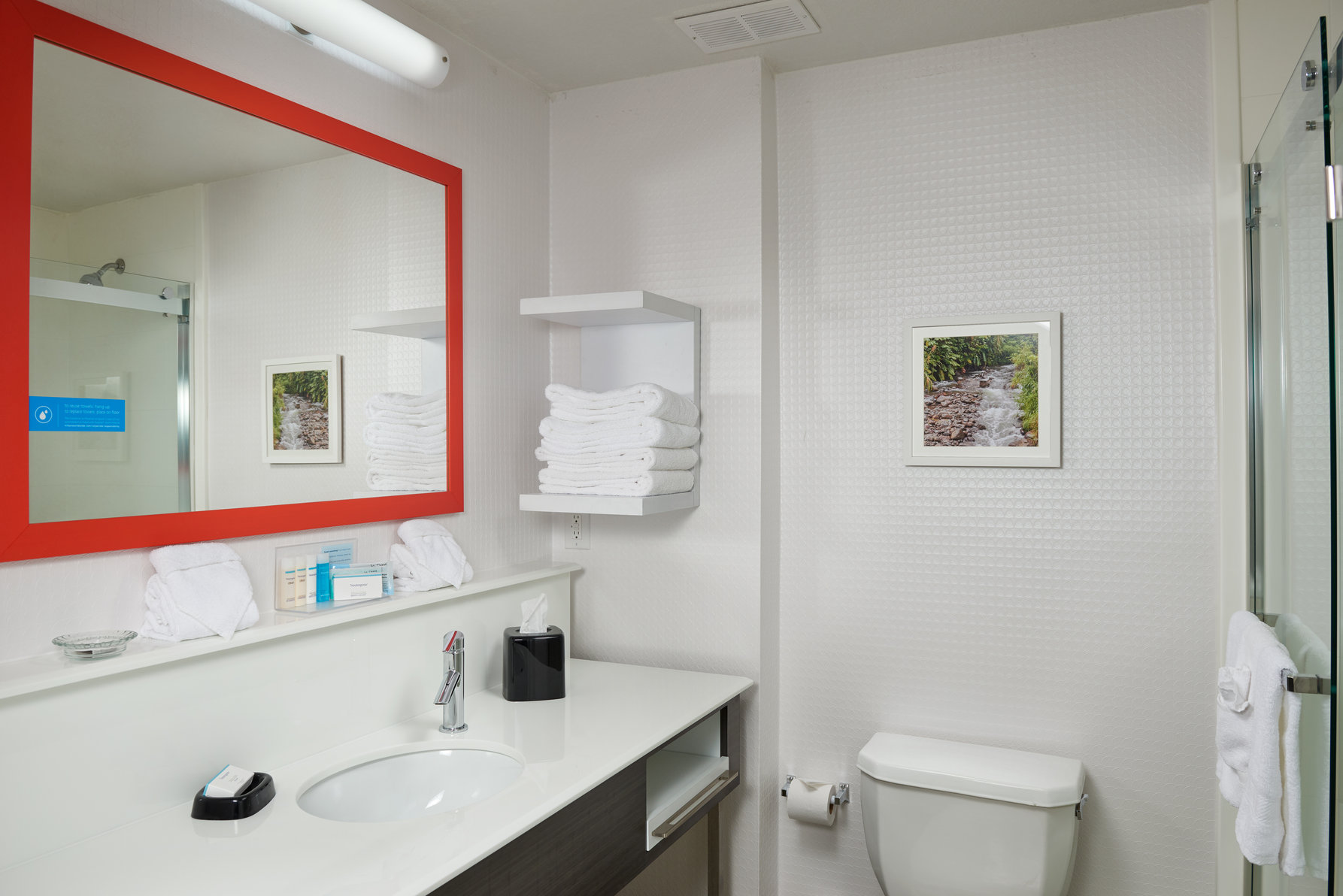 Hampton Inn by Hilton Eagle Pass Room Type - KING STANDARD-NON SMOKING