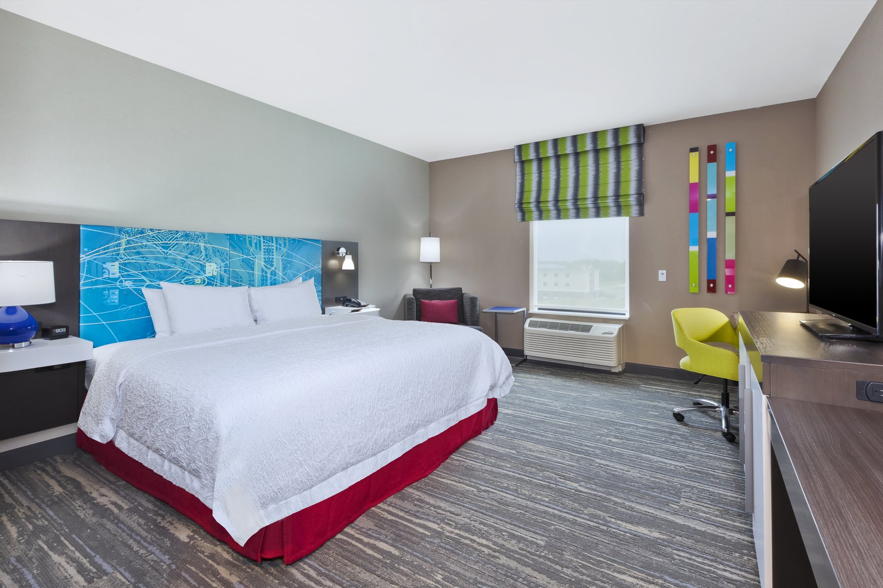 Hampton Inn by Hilton Sedalia Room Type - 1KNG MOB HEAR ACC W TUB NS
