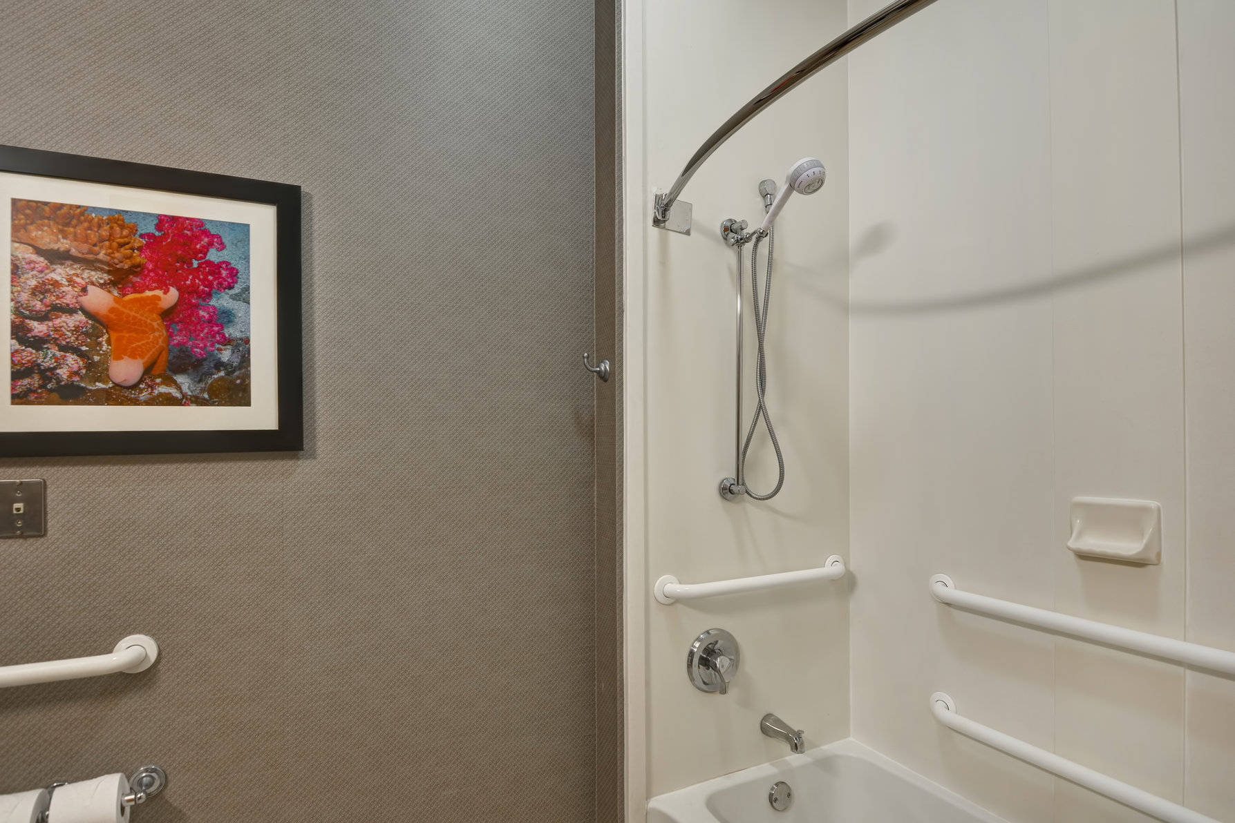 Hampton Inn West Palm Beach Florida Turnpike Room Type - 1KNG MOB HR ACC TUB NS STU