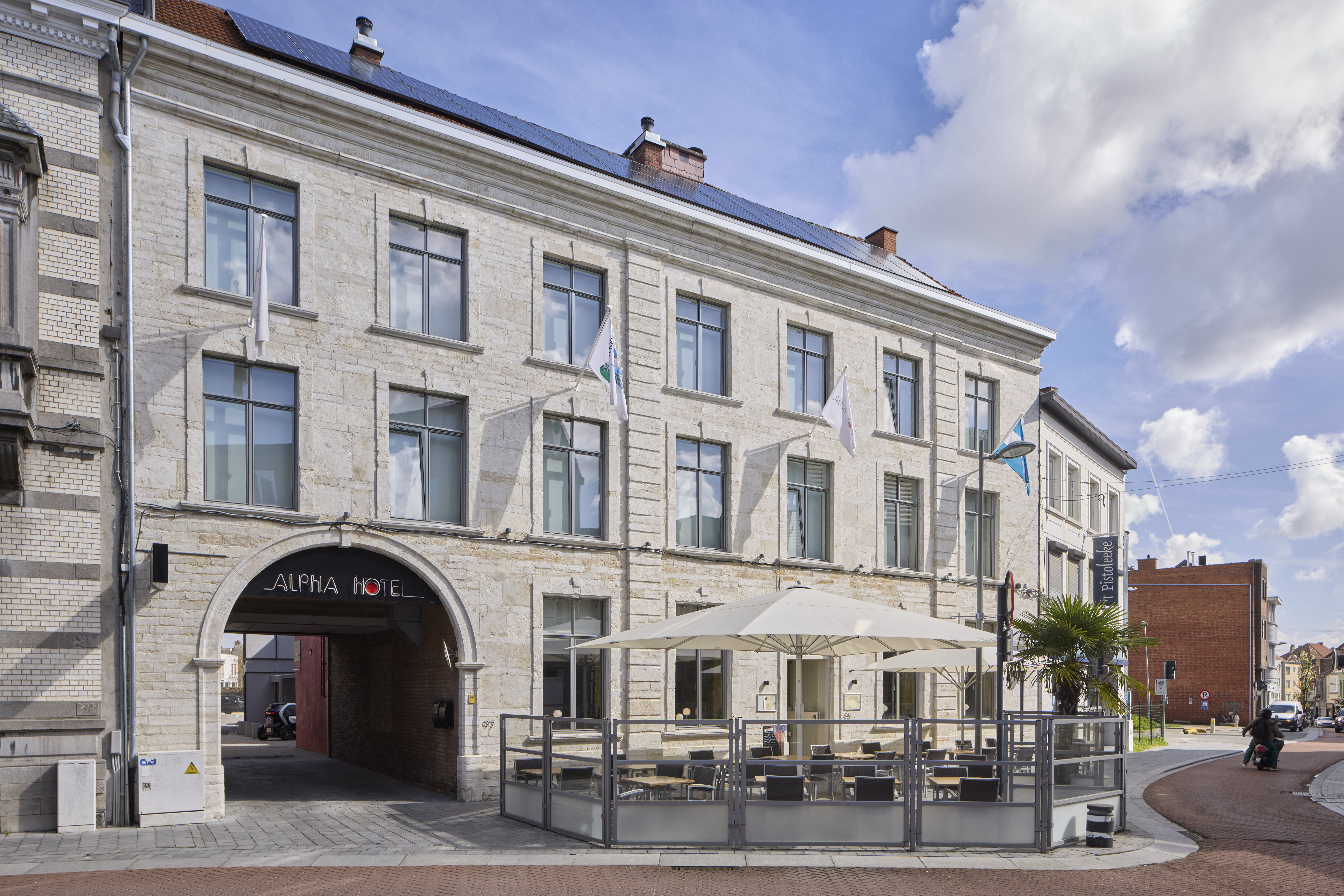 Alpha Hotel