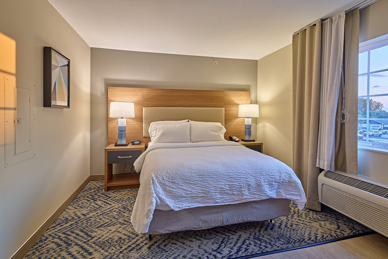 CANDLEWOOD SUITES GRAND PRAIRI