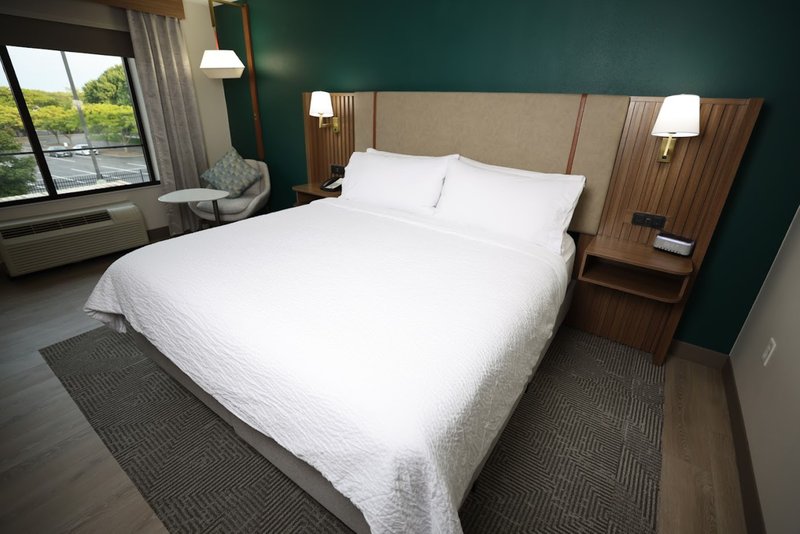 HOLIDAY INN ST LOUIS FAIRVIEW