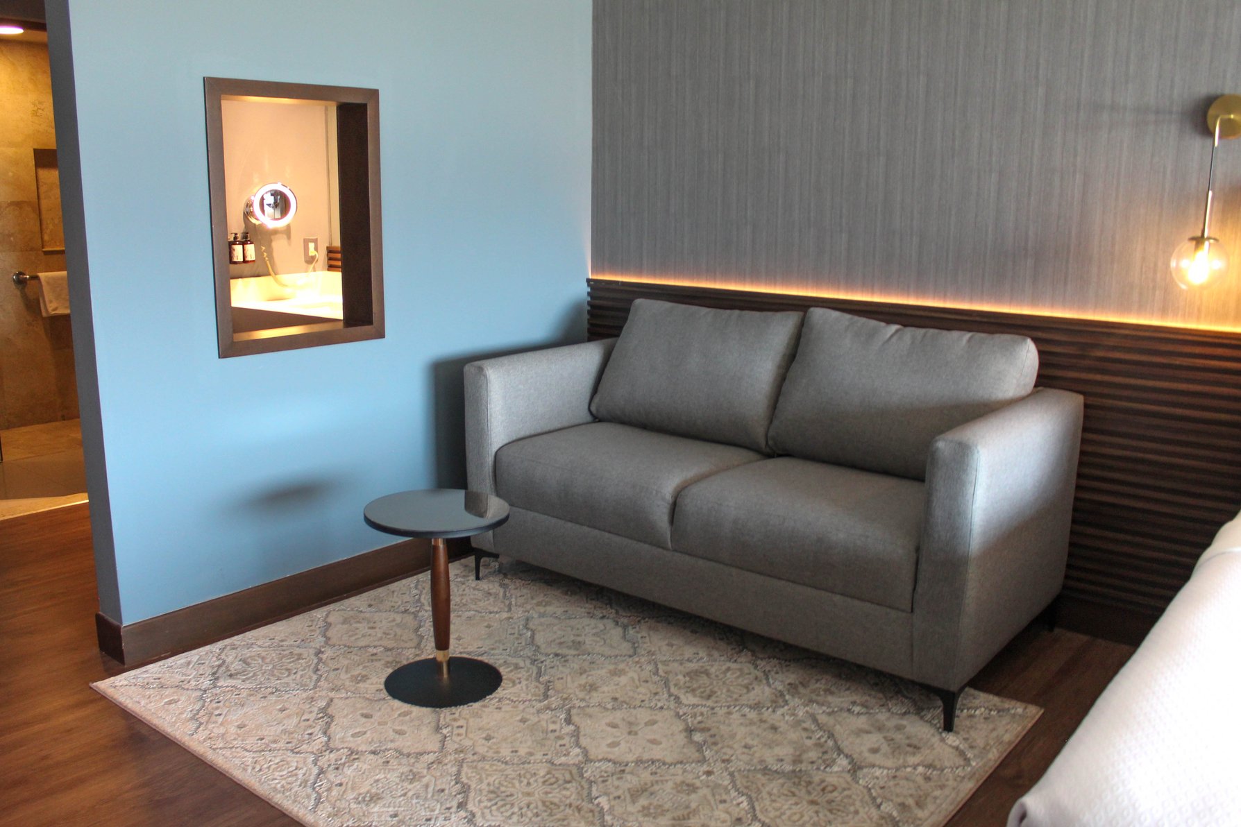 Crowne Plaza Villahermosa Room Type - 1 King Crowne Junior Suite