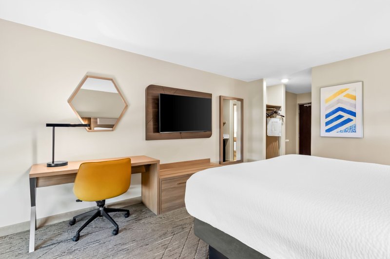 HOLIDAY INN EXP STES PAULS VAL