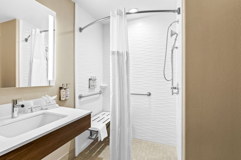 HOLIDAY INN EXP STES PAULS VAL