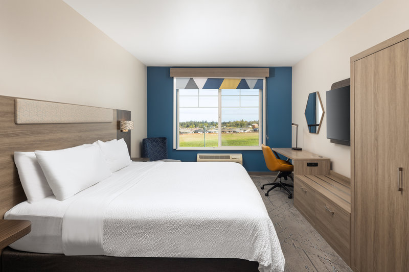 HOLIDAY INN EXP STES SEQUIM