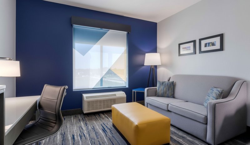 Holiday Inn Express and Suites Choctaw – Oklahoma City East