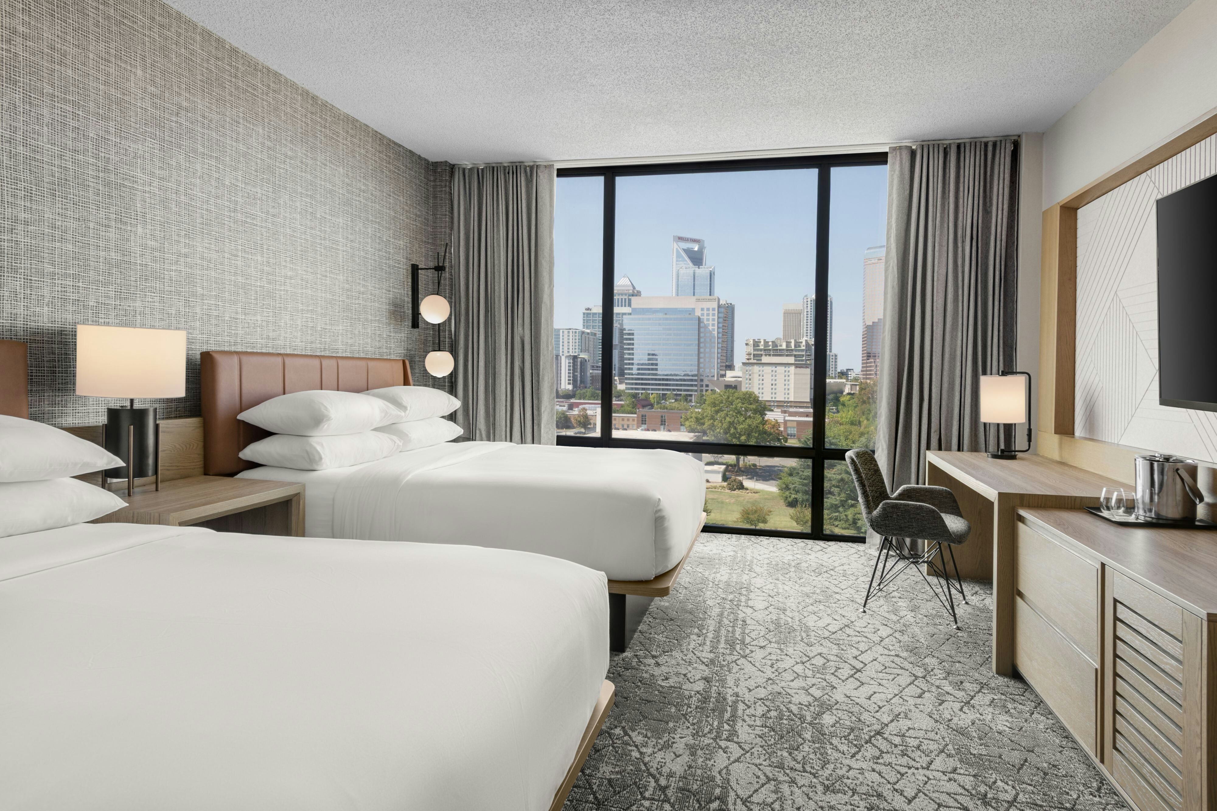 Sheraton Charlotte Hotel