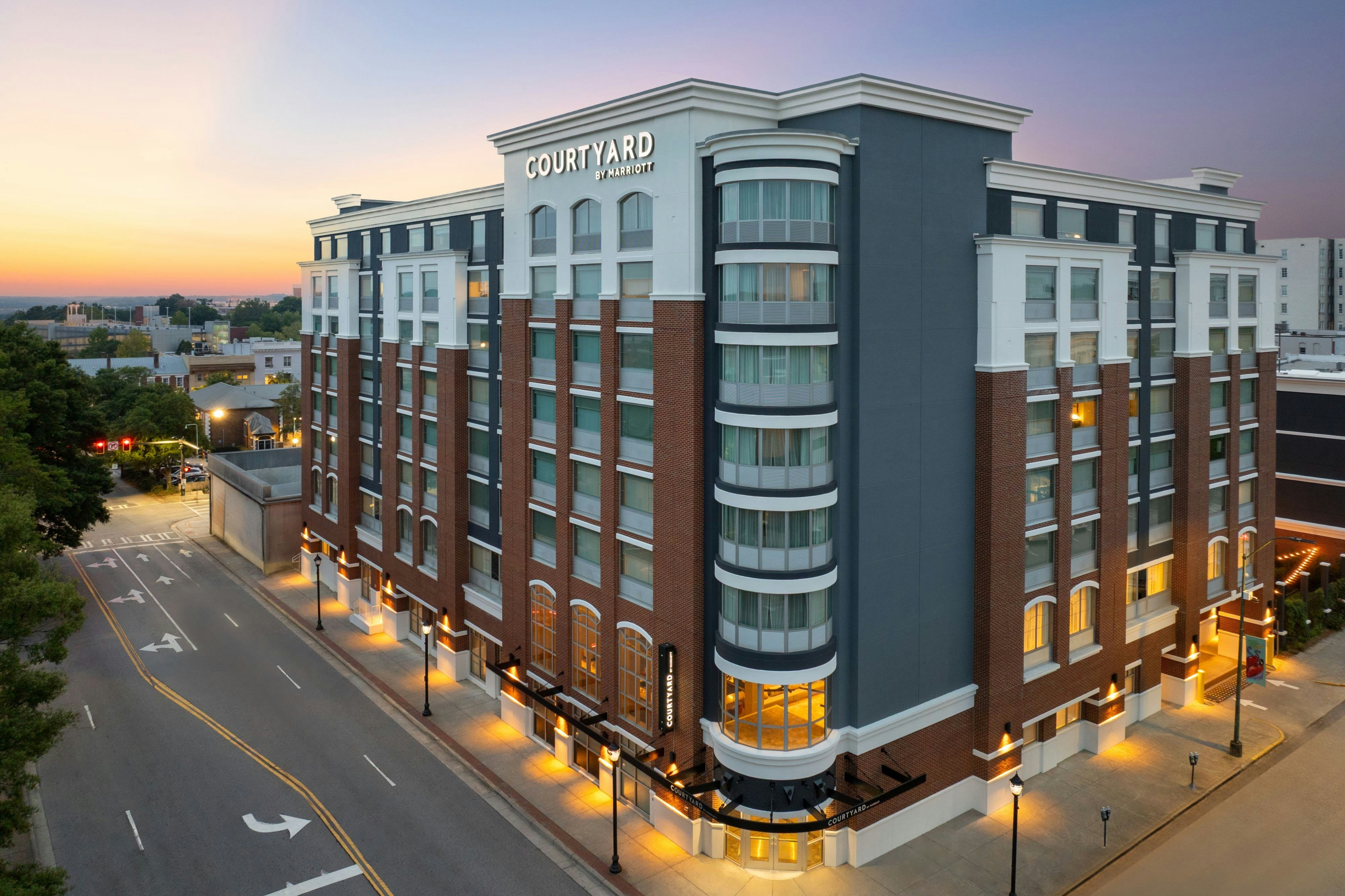 Courtyard by Marriott Athens Downtown