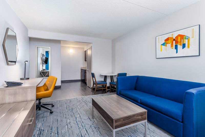 Holiday Inn Express – Military Hoge Hall