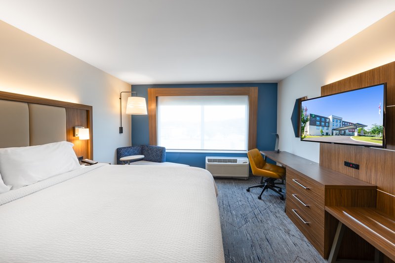 Holiday Inn Express and Suites Greenwood North