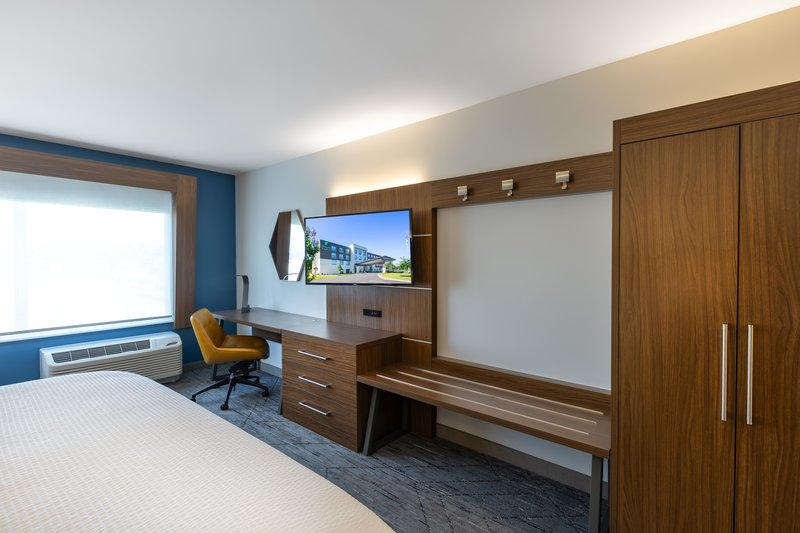 Holiday Inn Express and Suites Greenwood North