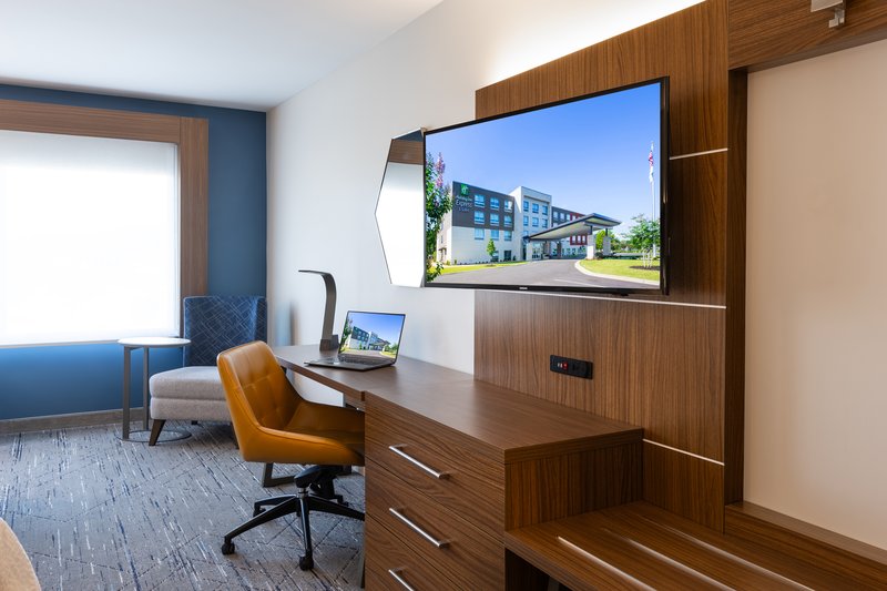 Holiday Inn Express and Suites Greenwood North
