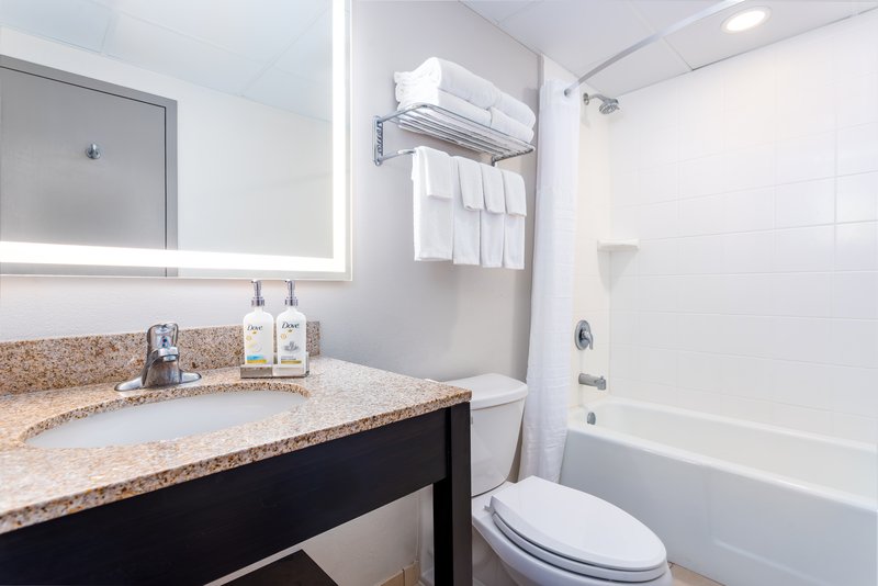 Holiday Inn Express – Military Hoge Hall