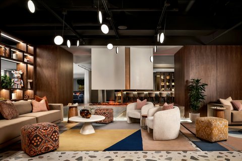 Sip & savor in downtown Toronto