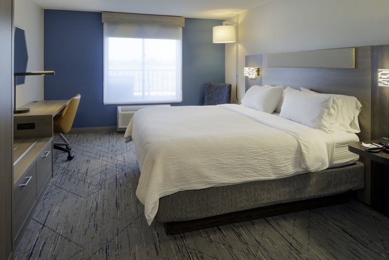 1 KING BED LEISURE NONSMOKING
