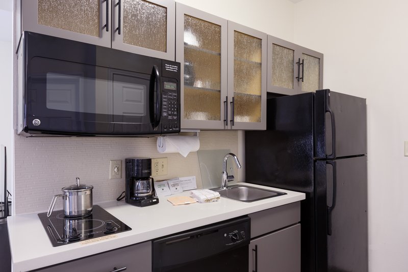 CANDLEWOOD SUITES SAN MARCOS