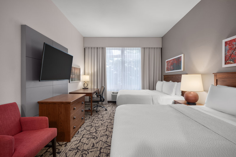 HOLIDAY INN CONVENTION CENTER