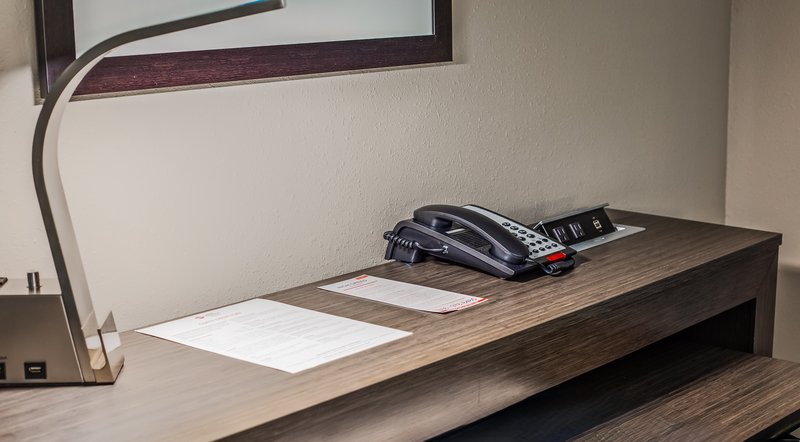 Holiday Inn Express and Suites Pasadena Houston Southeast